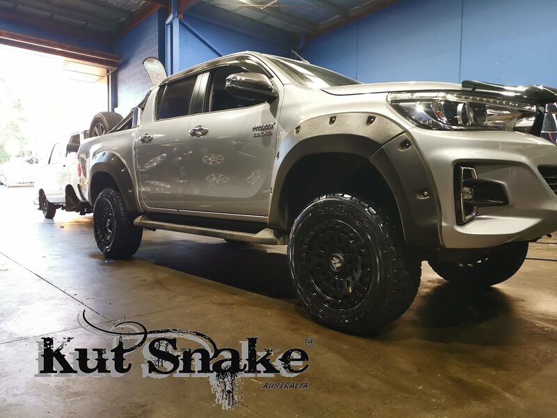 Kut Snake Flares for Toyota Hilux SR SR5 N80 2015 - 2020 ABS