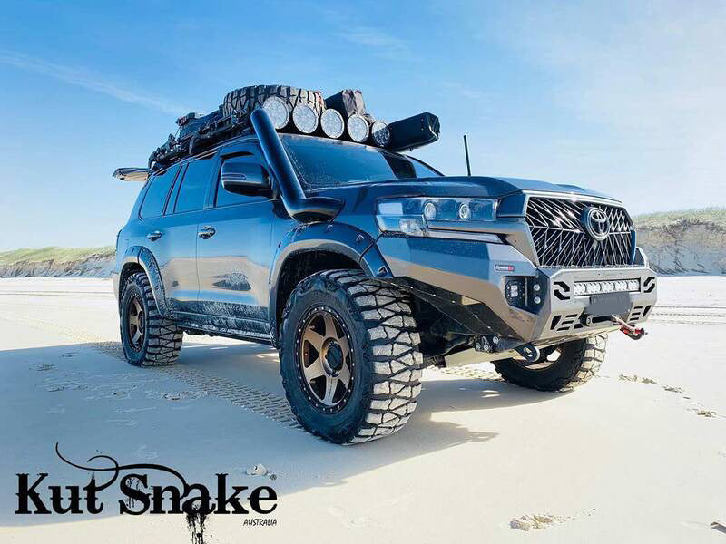 Kut Snake Flares for Toyota Landcruiser 200 Series ABS Smooth Finish